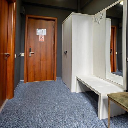 Alex&George Boutique Hotel Cluj-Napoca Buitenkant foto