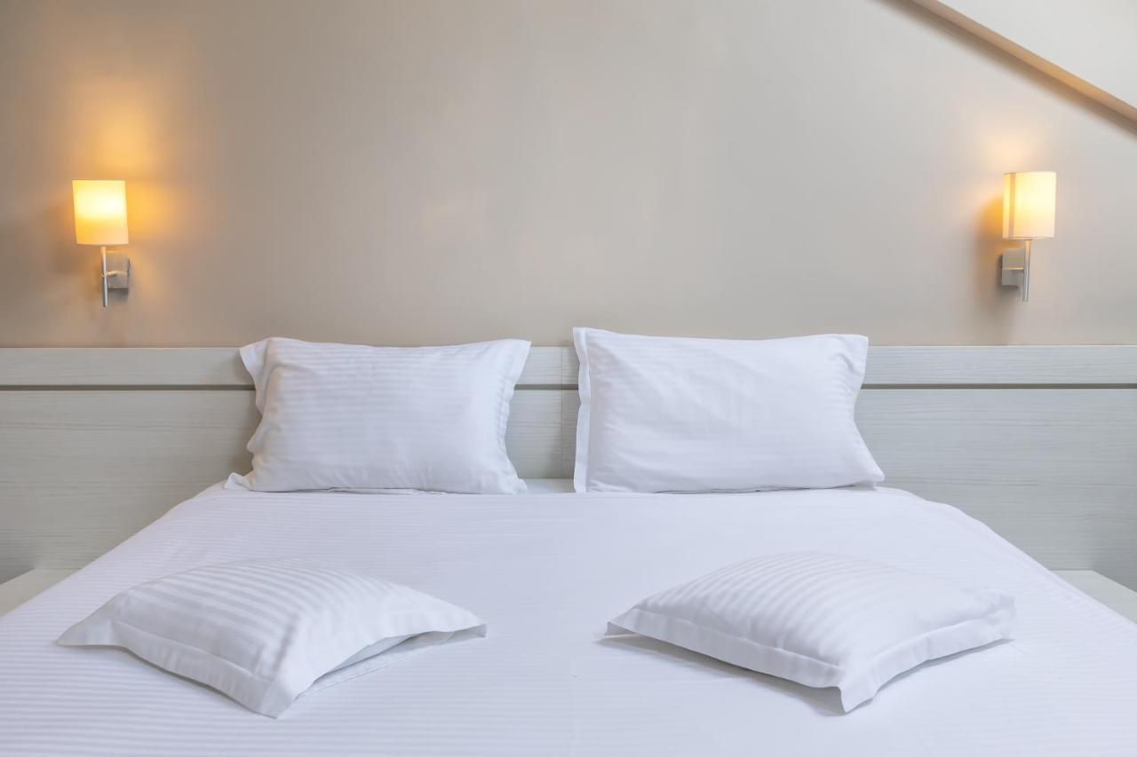 Alex&George Boutique Hotel Cluj-Napoca Buitenkant foto
