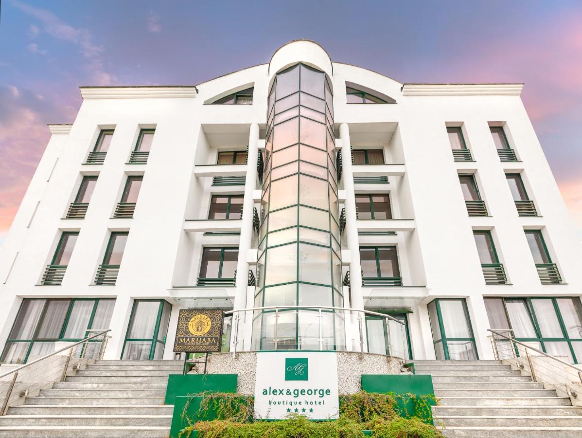 Alex&George Boutique Hotel Cluj-Napoca Buitenkant foto