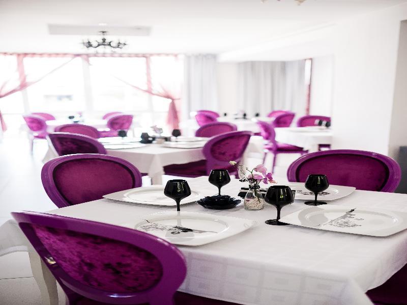 Alex&George Boutique Hotel Cluj-Napoca Buitenkant foto