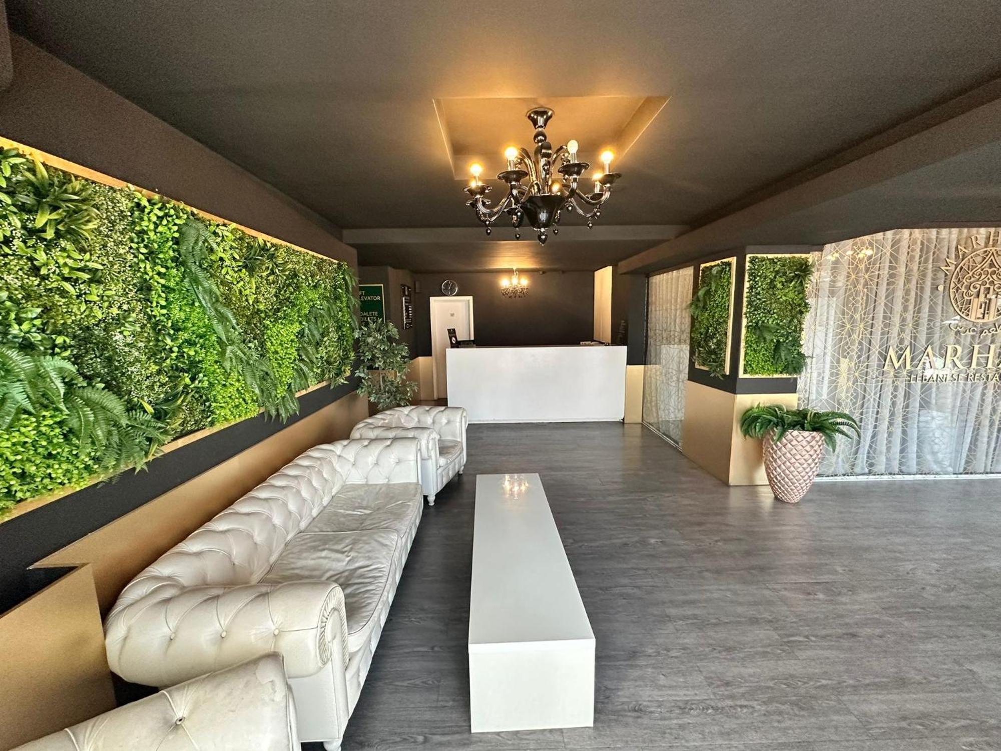 Alex&George Boutique Hotel Cluj-Napoca Buitenkant foto