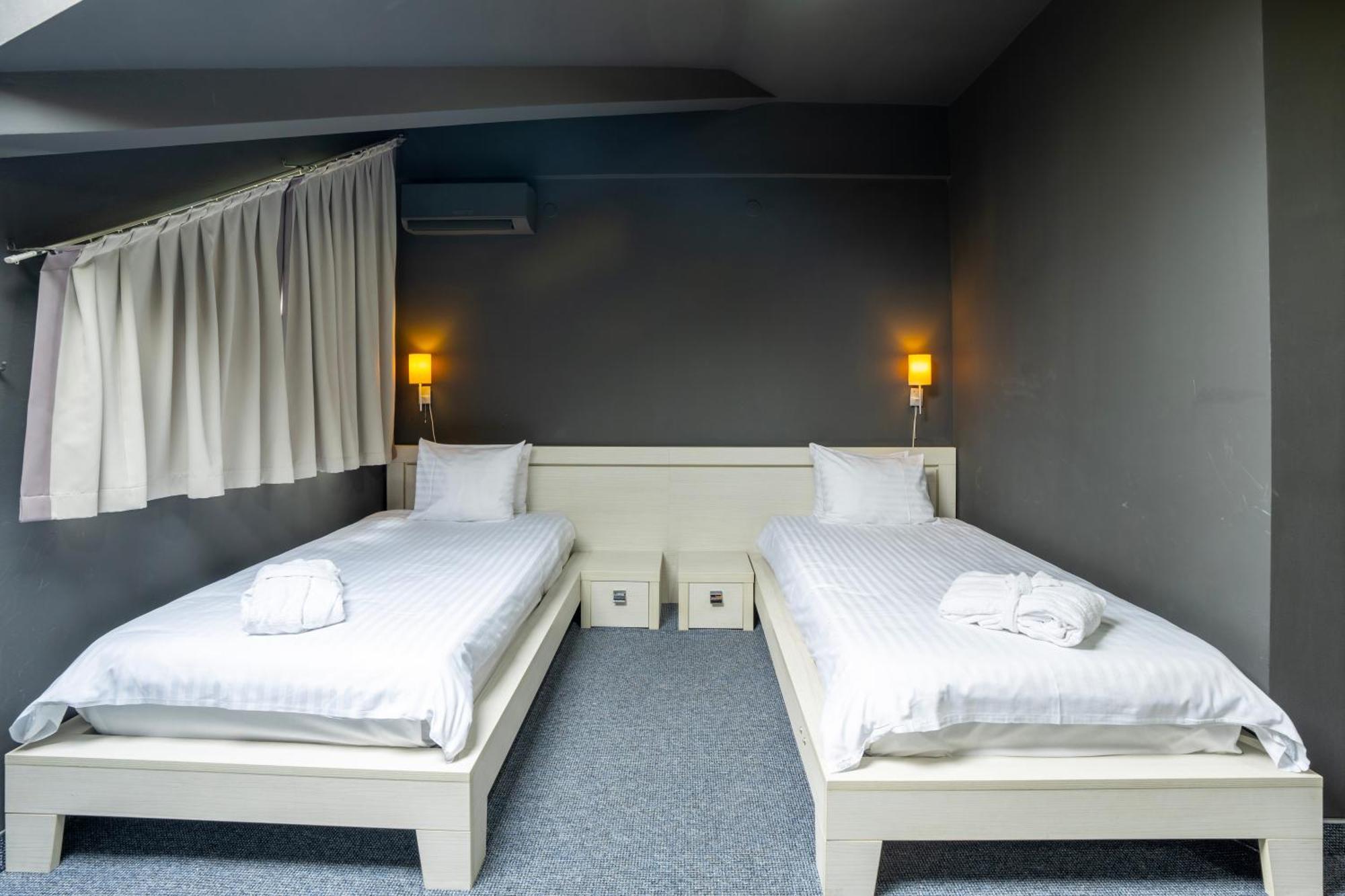 Alex&George Boutique Hotel Cluj-Napoca Buitenkant foto