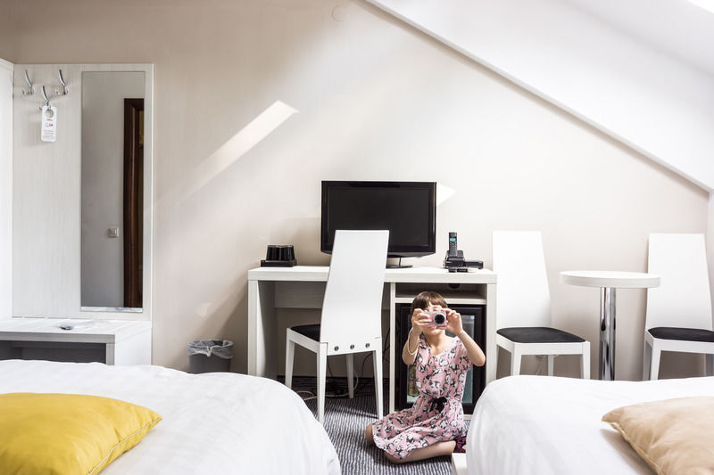 Alex&George Boutique Hotel Cluj-Napoca Buitenkant foto
